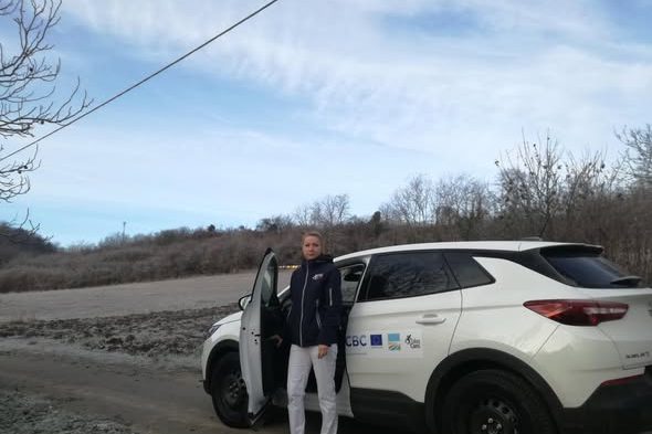 SUV vozilo i mobilni tim